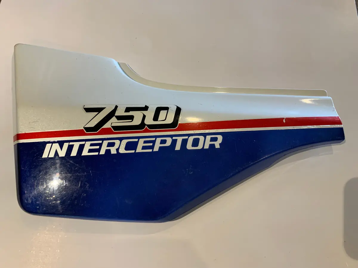 Vf750f Interceptor Left Side Cover 1