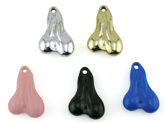 70697 Dirty Danglers : Let Your Pride Hang Low 1