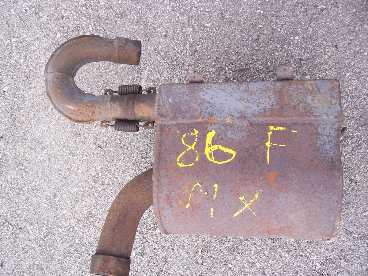 1986 Formula Mx Exhaust 1