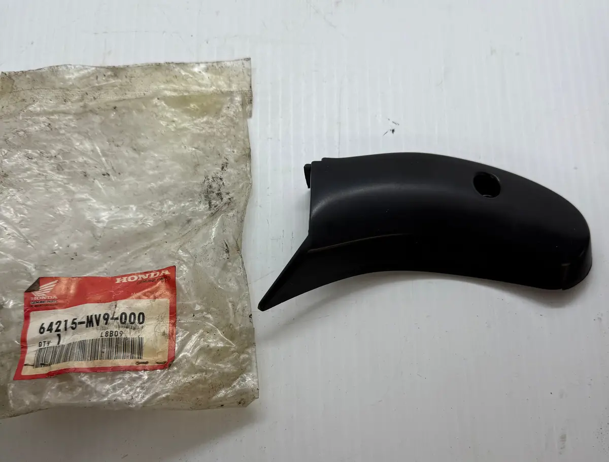 Cbbr600f Hurricane Rear Cowl Stay 1