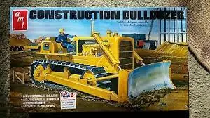 1:25 Construction Bulldozer 1
