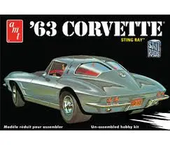 1:25 '63 Corvette Sting Ray 1