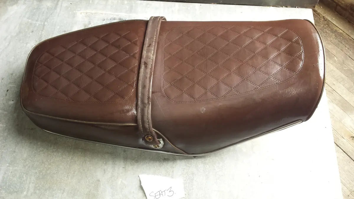 1975 Cb500t Brown Seat 1