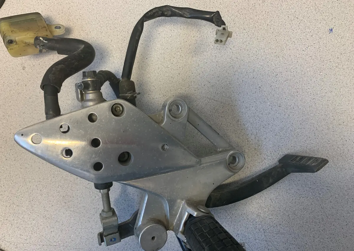 Cbr125 Rear Brake Master 1