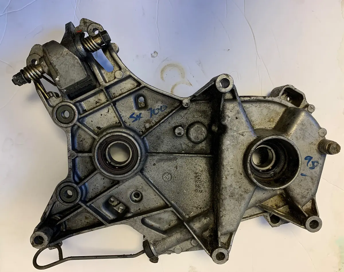 Yamaha Chain Case Housing 8Cr- 1