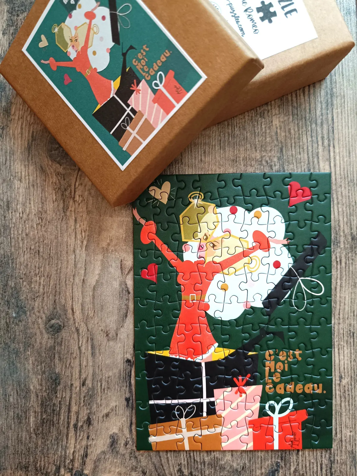 C'est Moi Le Cadeau 99-Piece Puzzle 1