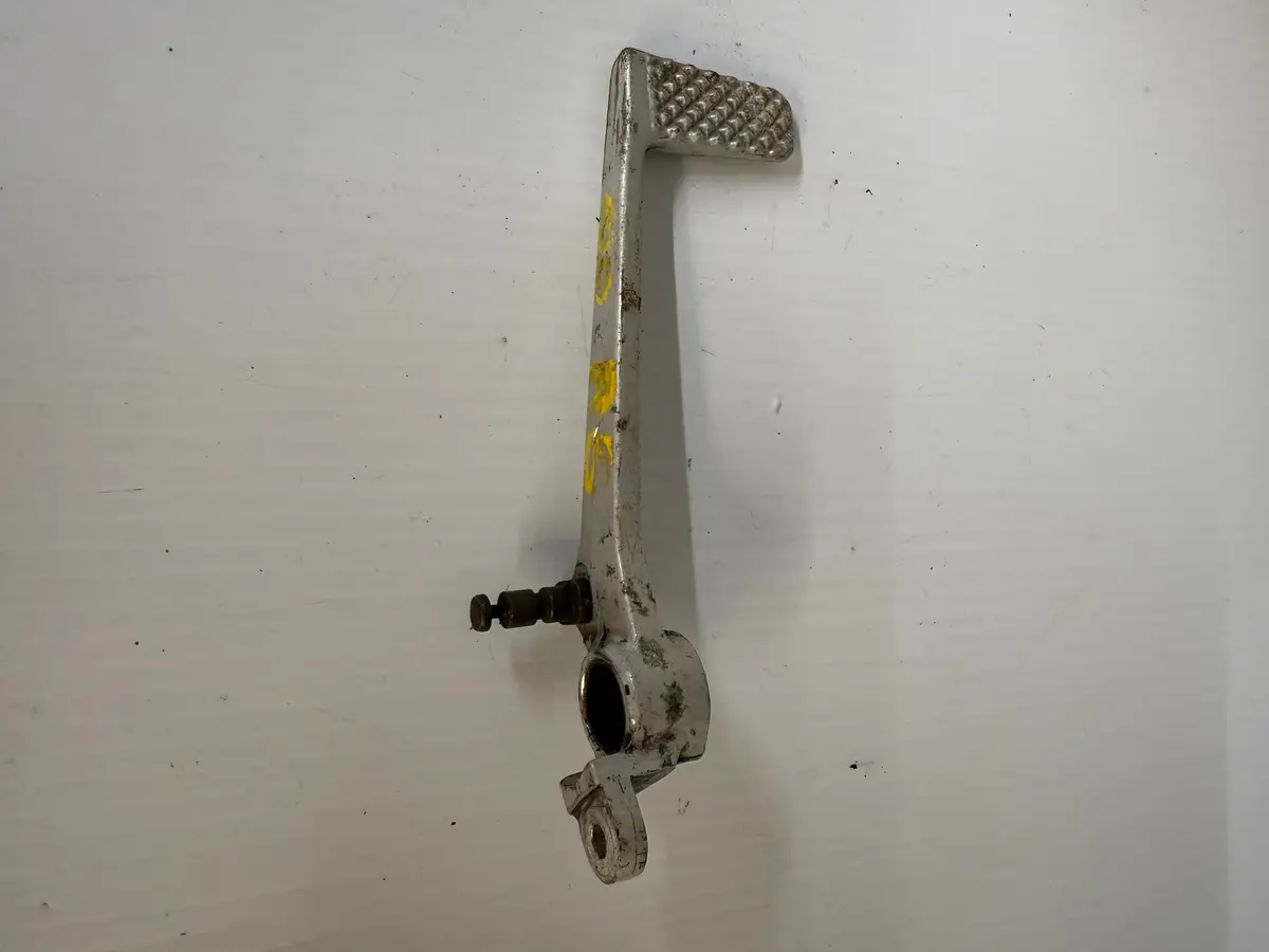 Yzf600 R6 Brake Pedal 1