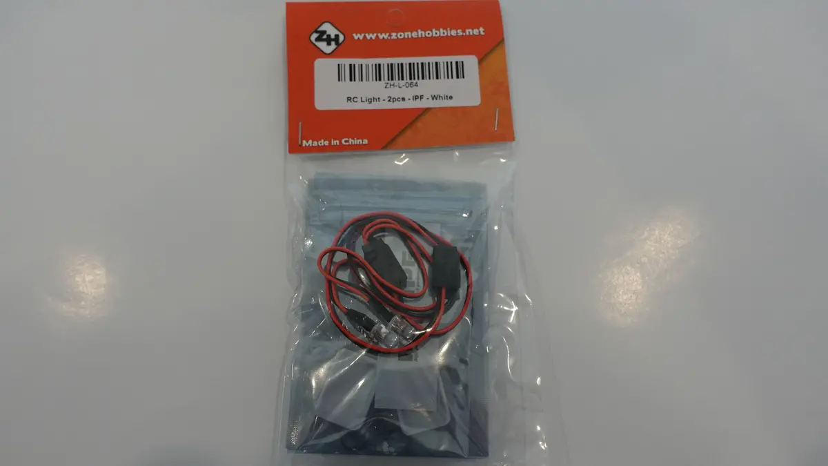 Zh-L-064 Rc Light 2Pcs Ipf White 1