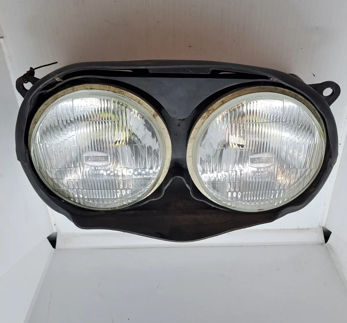 Fz600 Headlight 1