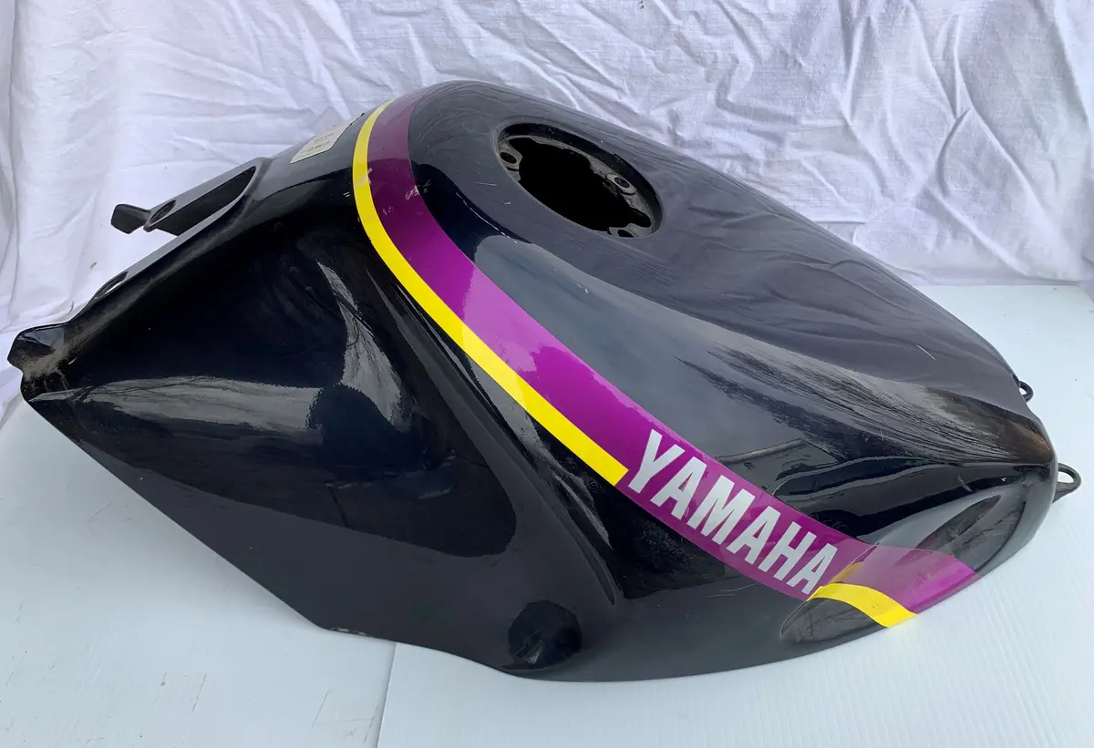 1994 Fzr600 Tank Cover 1