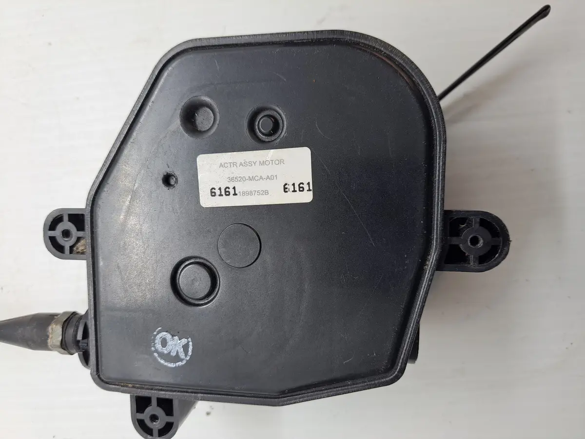 Gl1800 Auto Cruise Actuator 1