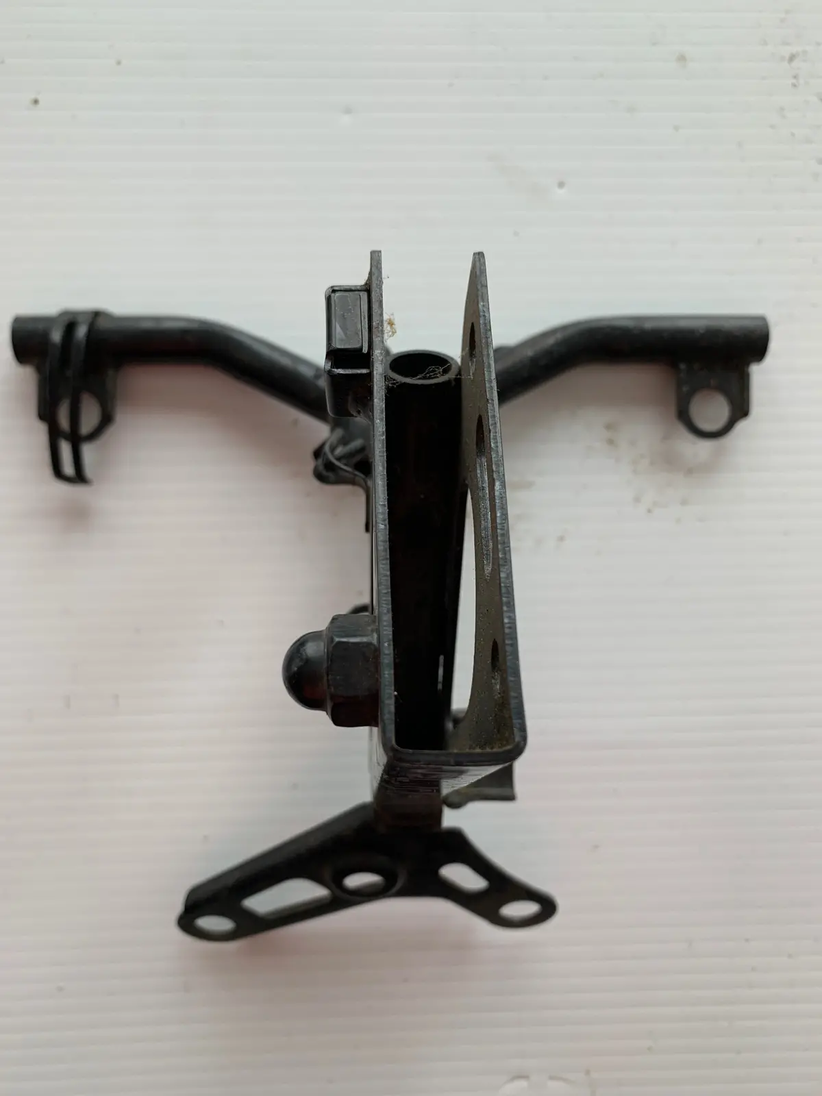 Gsx-R 750 Fairing Bracket 1