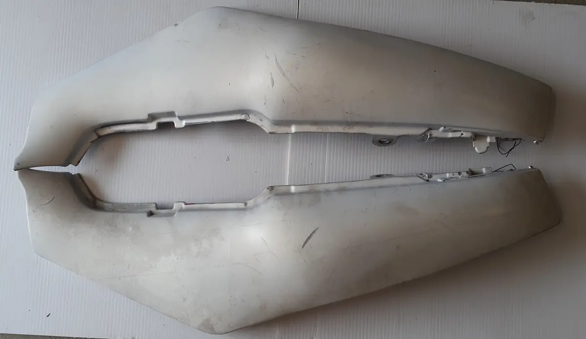 Gsx-R 750 Side Tail Covers 1