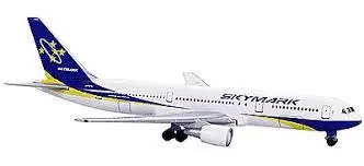 1:500 Skymark B767-300 1