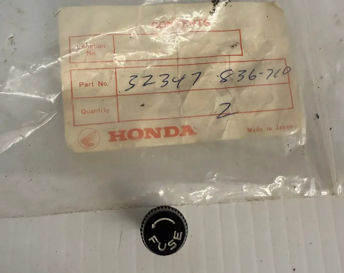 Honda Fuse Holder Cap 32347- 1