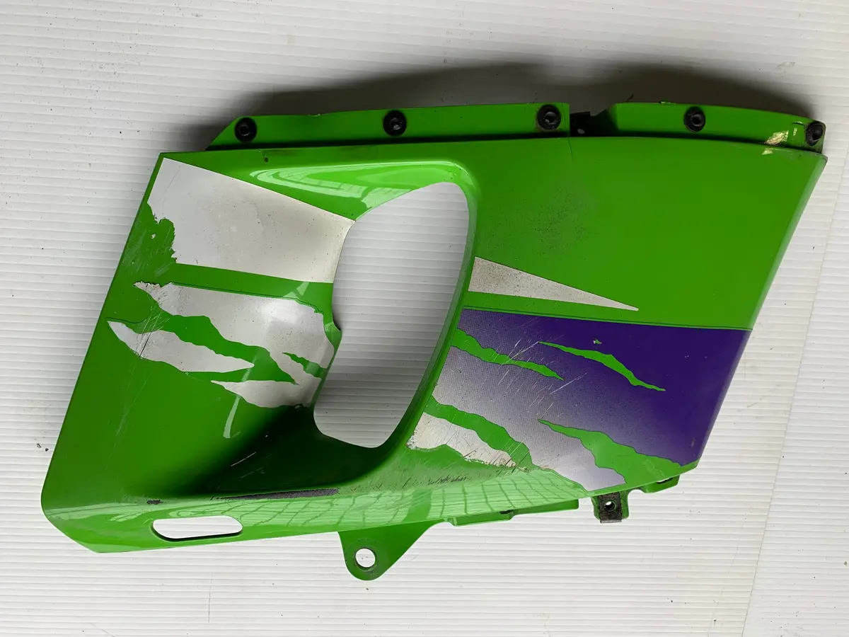 Zx6e Right Center Cowl 1