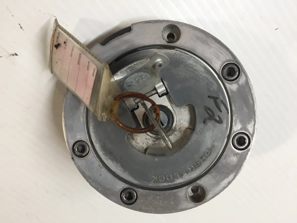 Cbr600 F2 Gas Cap 1