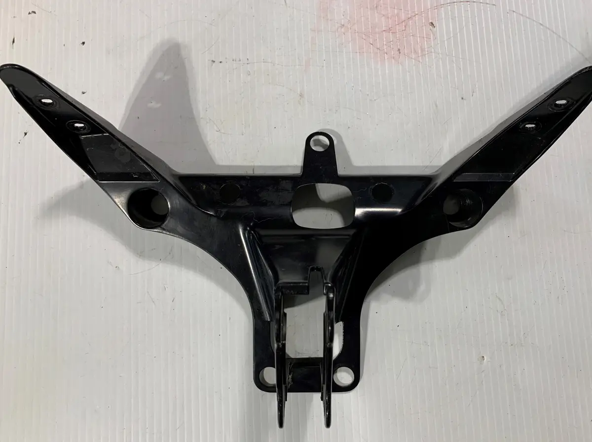 R1 Upper Fairing Stay 1 1