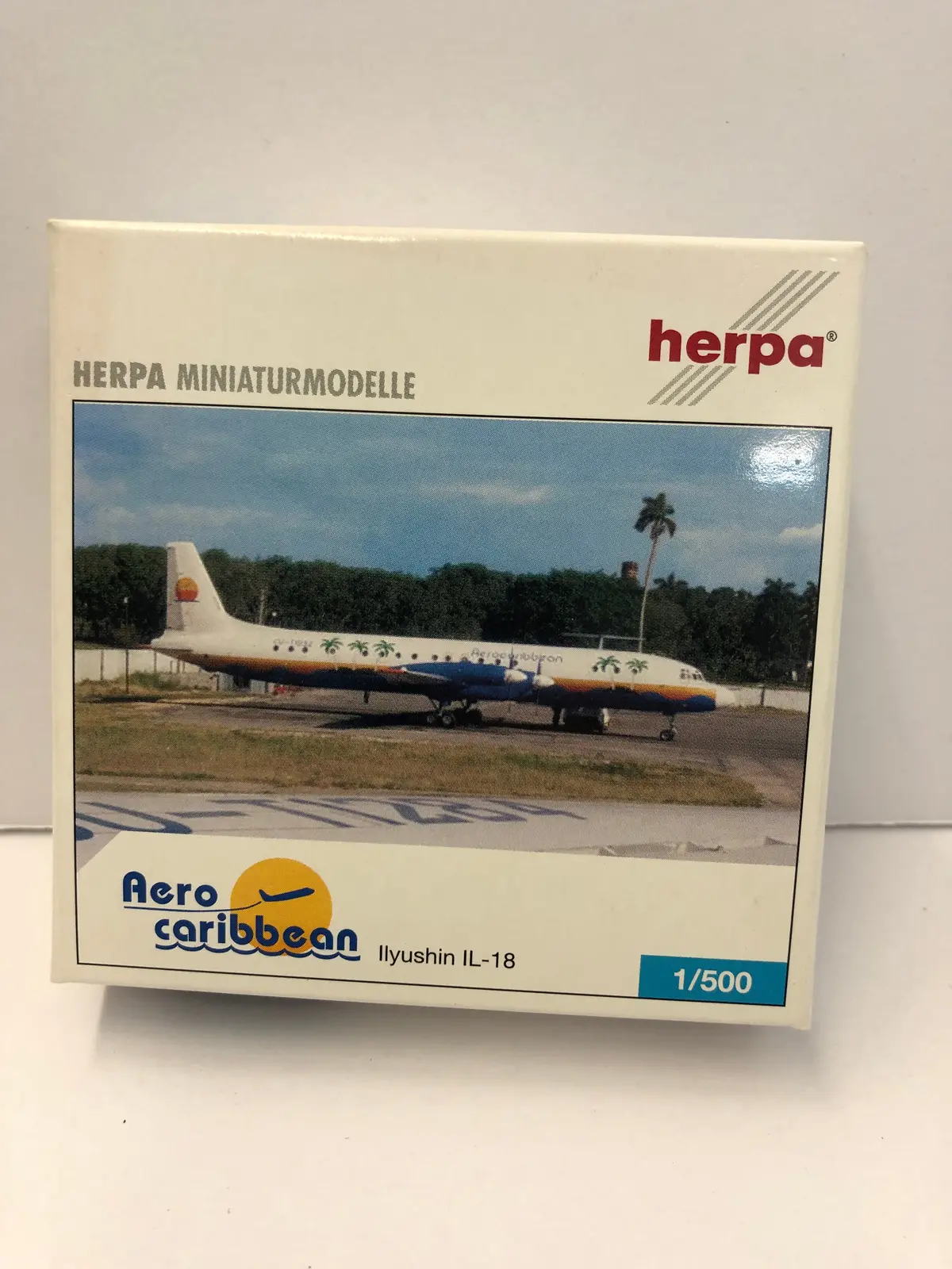 1:500 Aero Caribbean Ilyushin Il-18 1