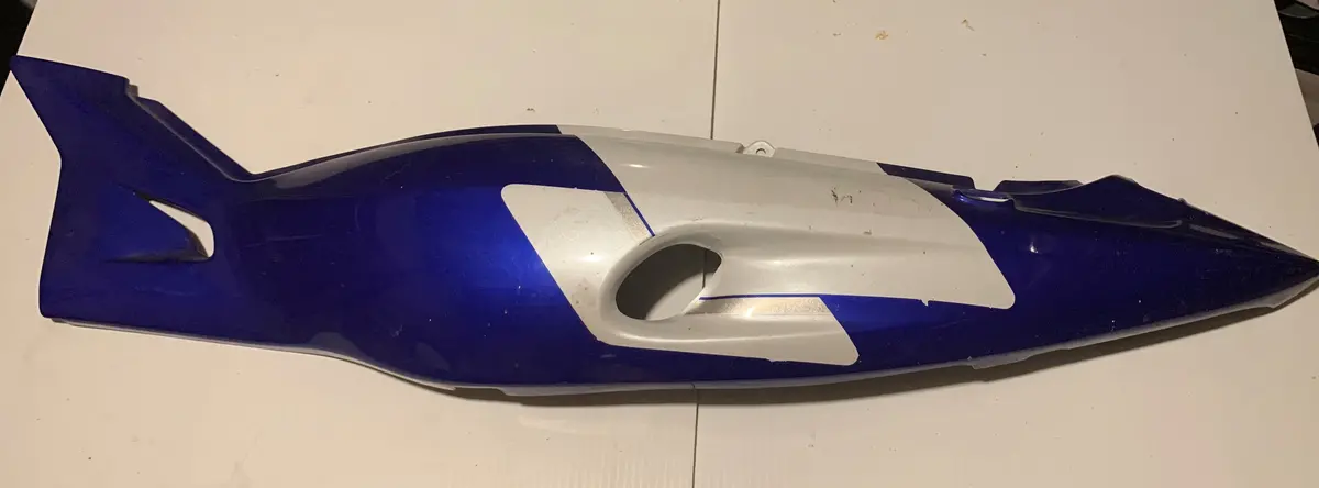 Yzf600r Left Tail Fairing 1