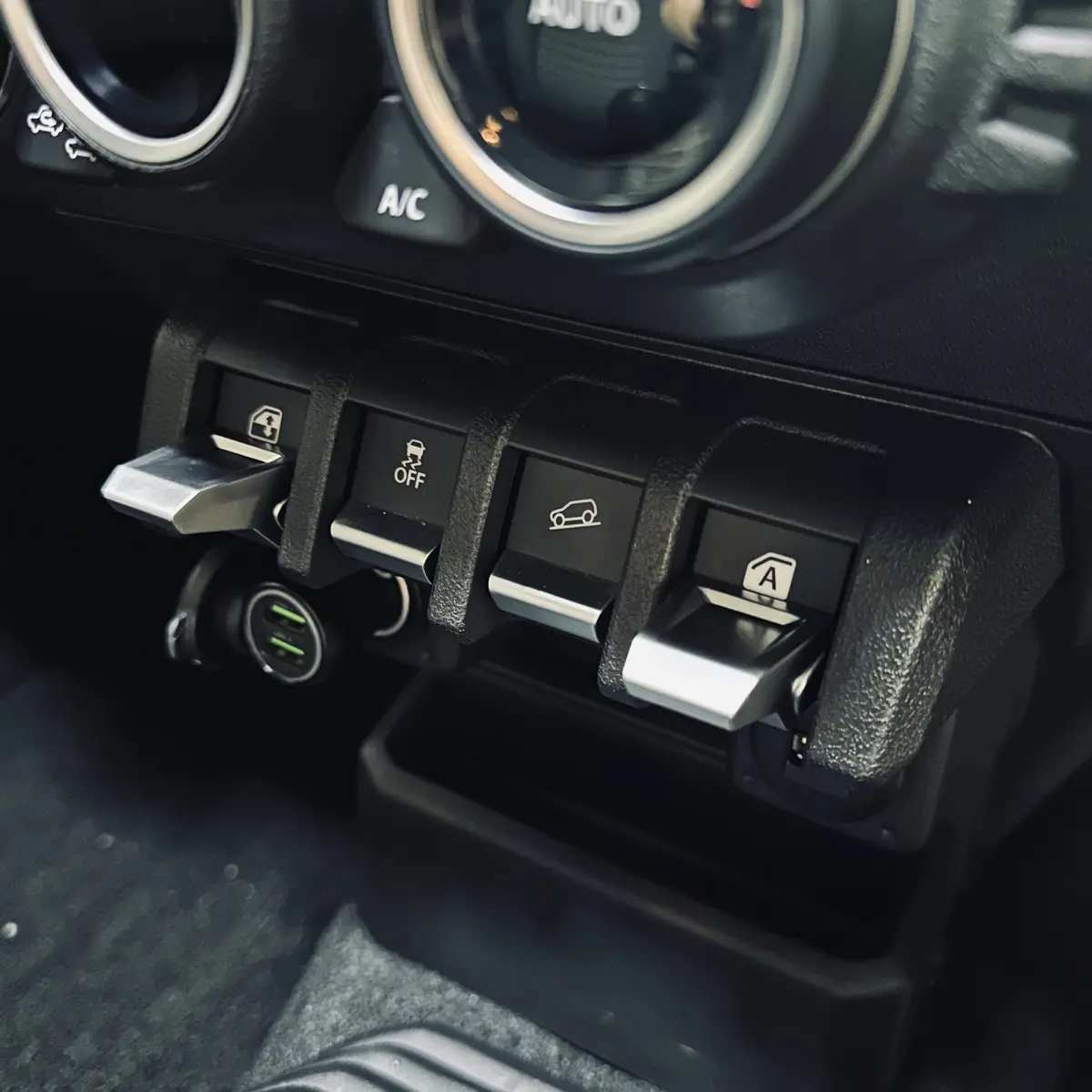 Premium Switch Extensions - Chrome (Jimny Year 2018+) 1