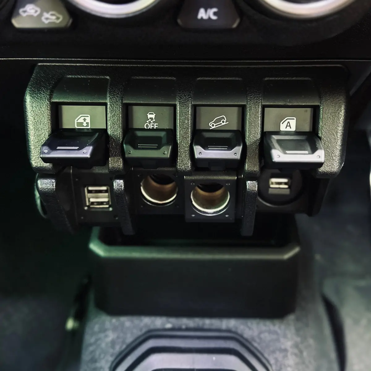 Premium Switch Extensions - Black (Jimny Year 2018+) 1