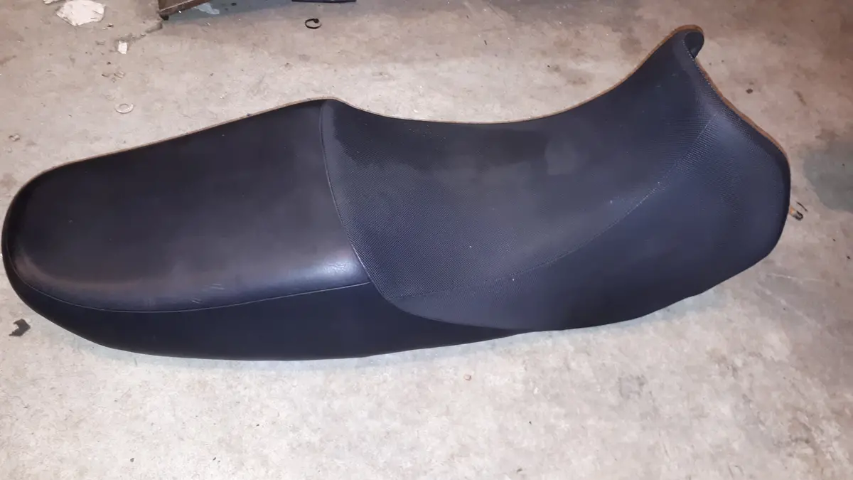 2006 Suzuki  Katana Gsx-750F Seat 1