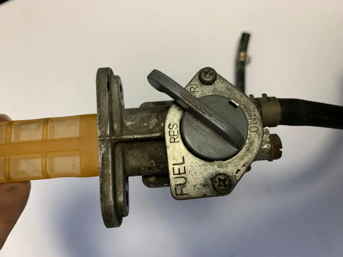 Kz1000 Fuel Petcock 1