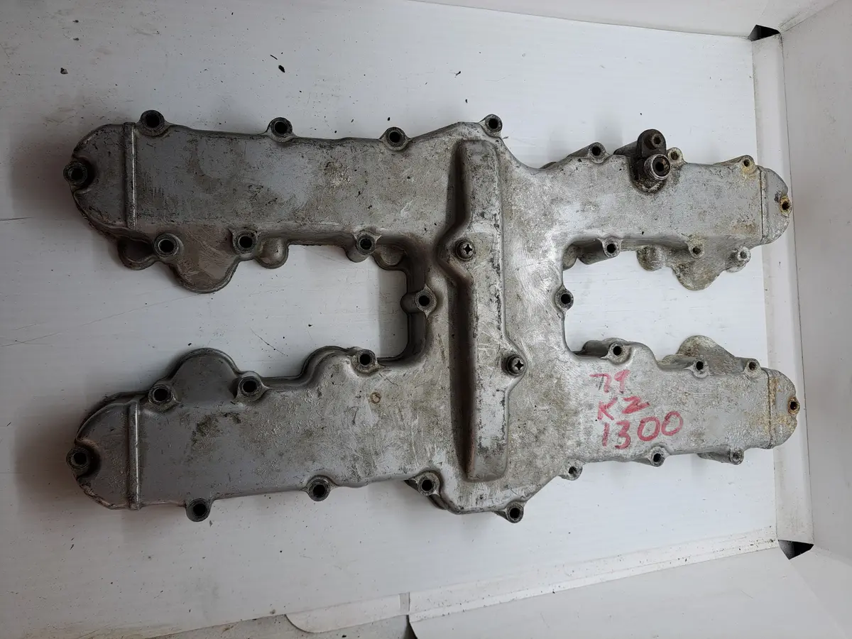 Kz1300 Valve Cover 1