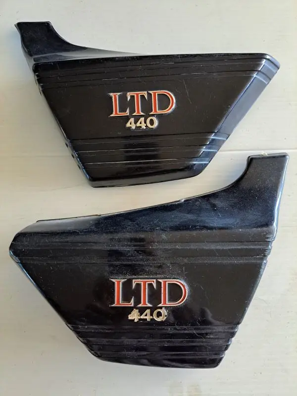 Kz440 Ltd Side Covers 1