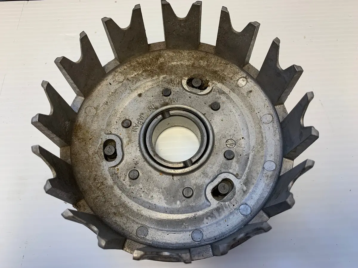 Kz650 Clutch Basket 1