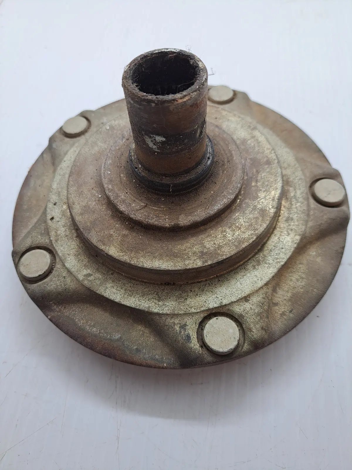 Lt300 Lt-F4wdxs Rear Wheel Hub 1