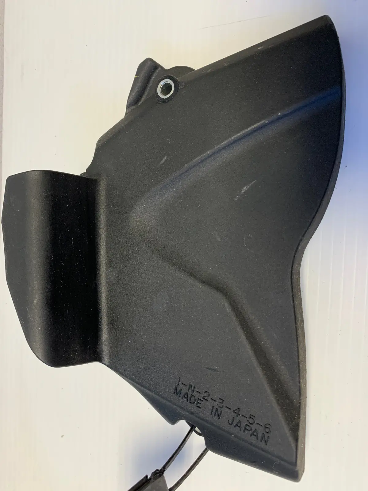 Yzf-R1 Chain Case Cover 1