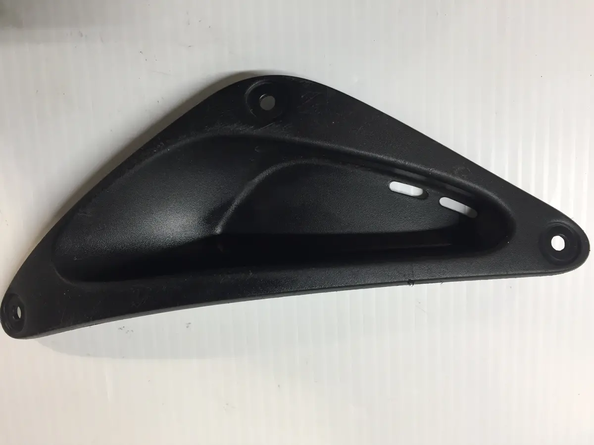 Yzf-R6 Right Frame Cover 1