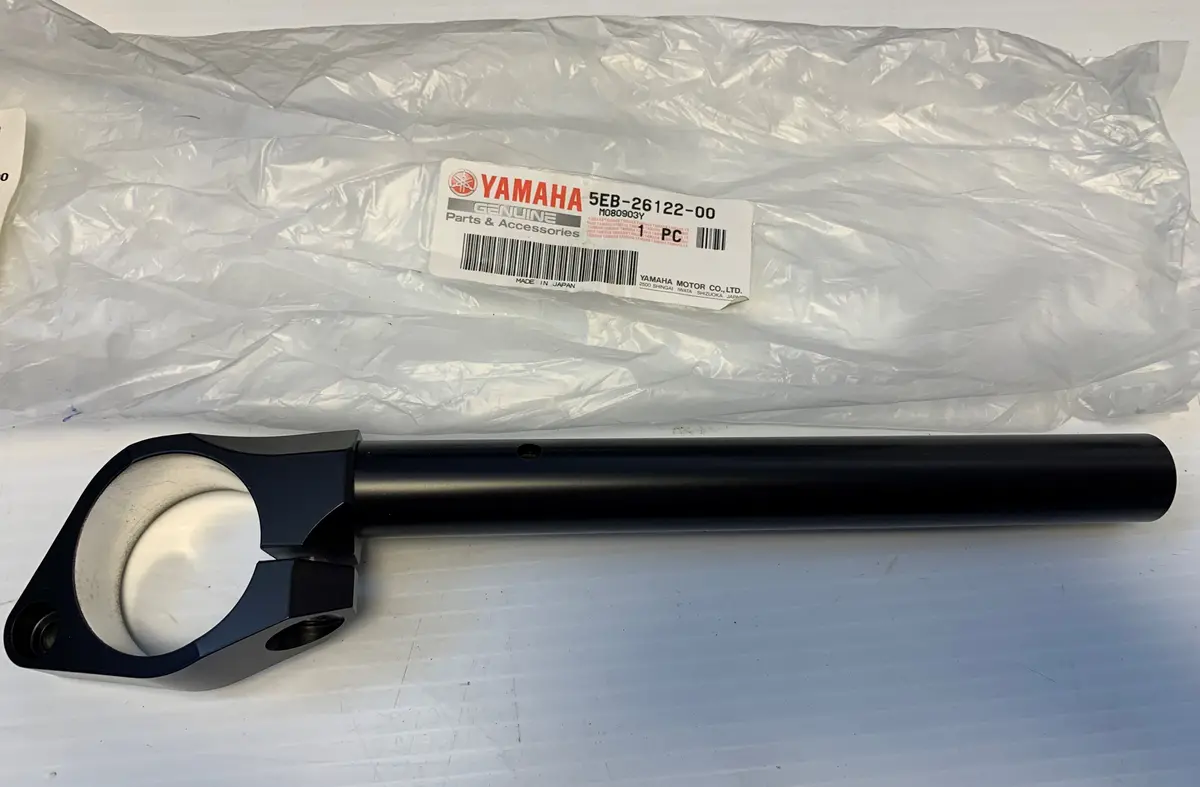 Yamaha Yzfr6 Right Handlebar 1
