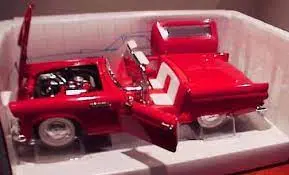 1:18 1955 Thunderbird 1
