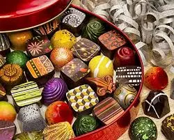 Tin Of Treats (2000Pc) 1