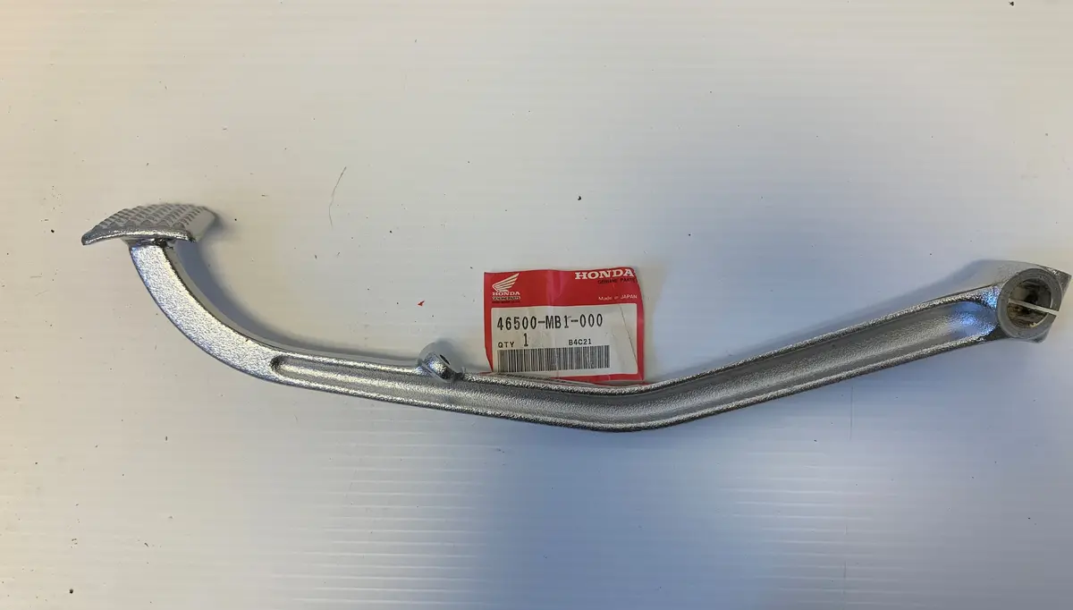 V45 Magna Rear Brake Pedal 1