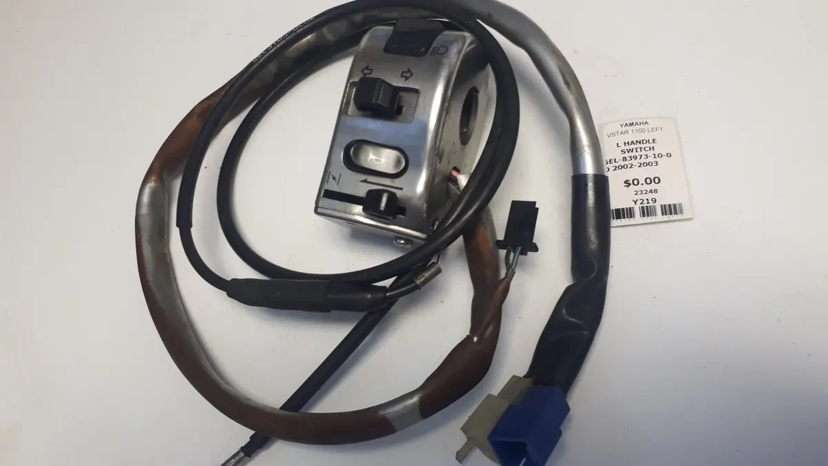 V-Star 1100 Left Handlebar Switch 1