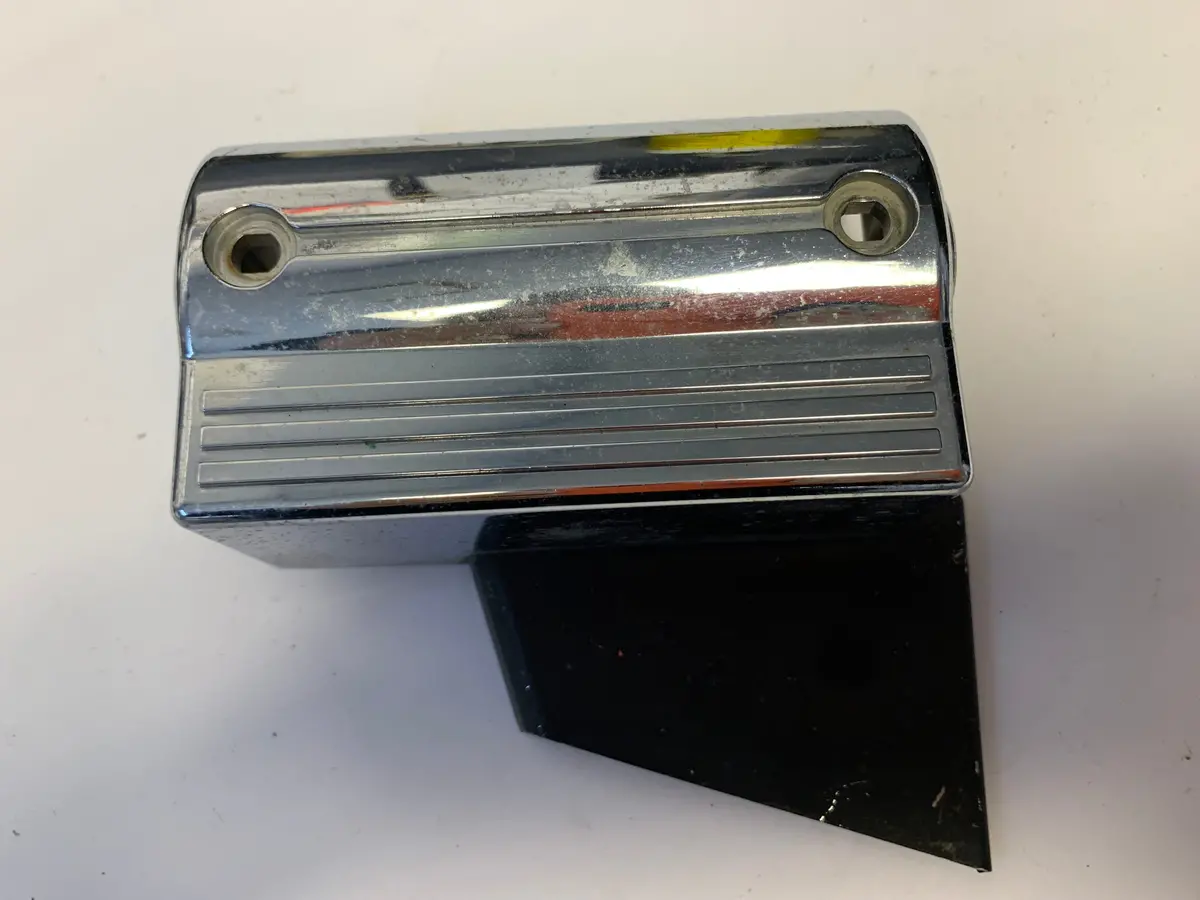 Xj700 Maxim Coil Cover 1