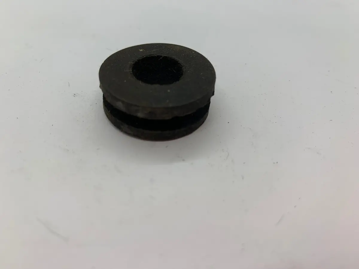 Yamaha Fairing Grommet 1