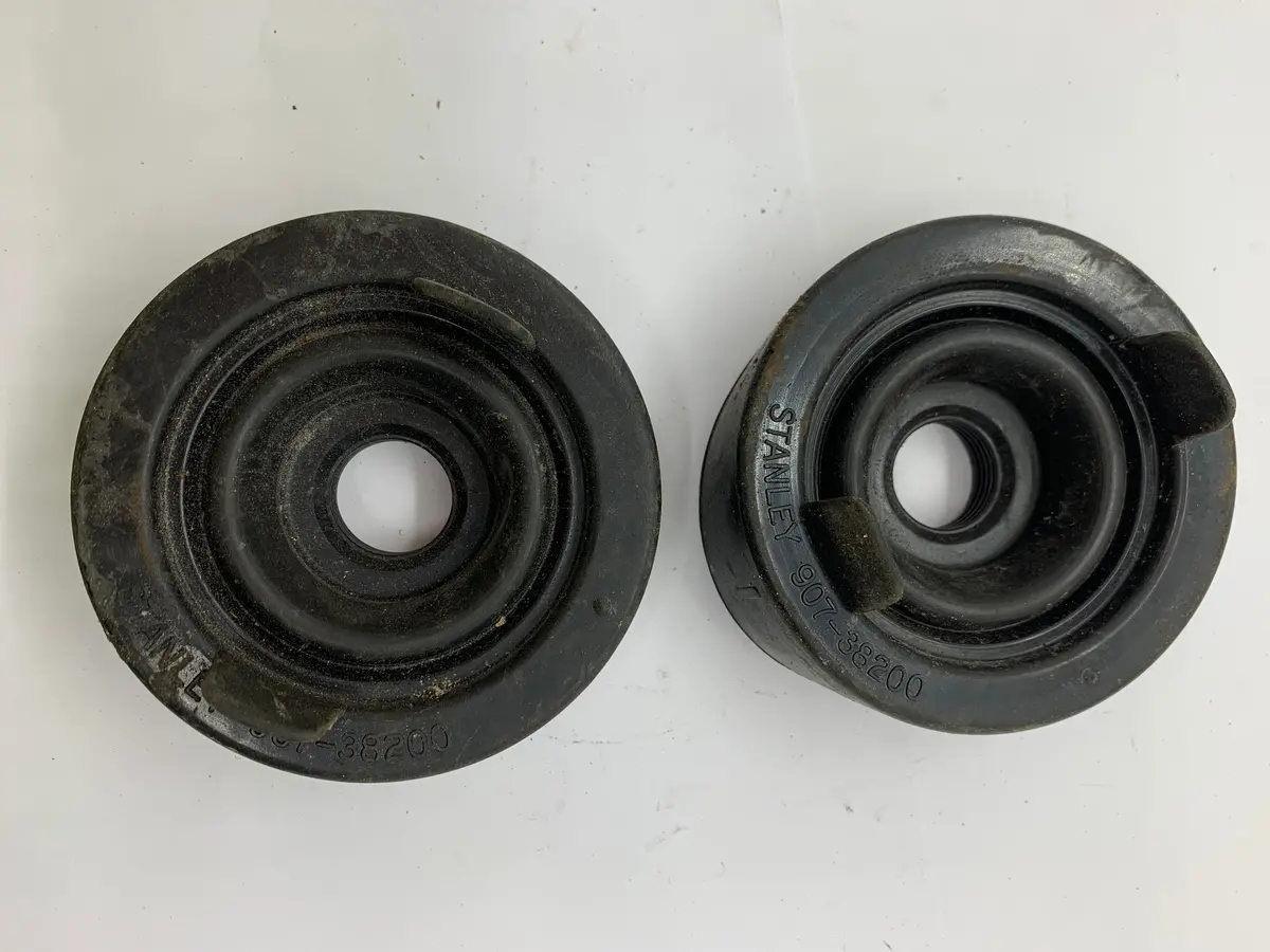 Yamaha Headlight Socket Covers 1
