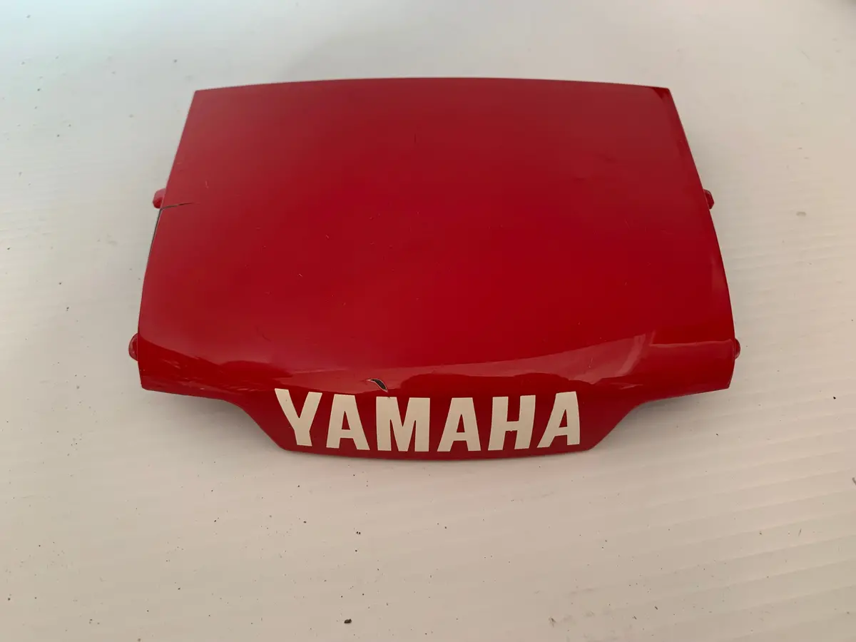 Yzf1000 Red Rear Fender Cover 1