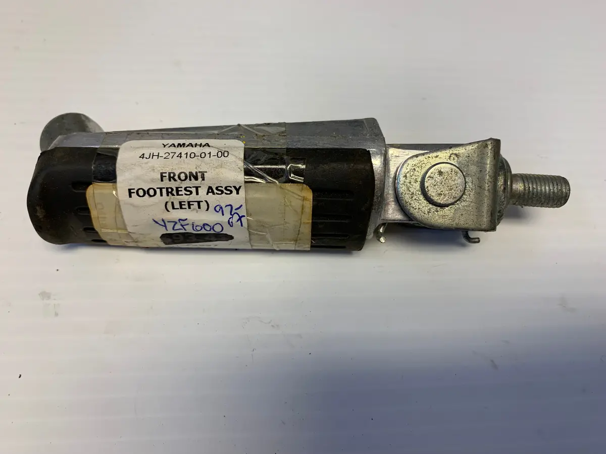 Yzf600 Left Footpeg 1