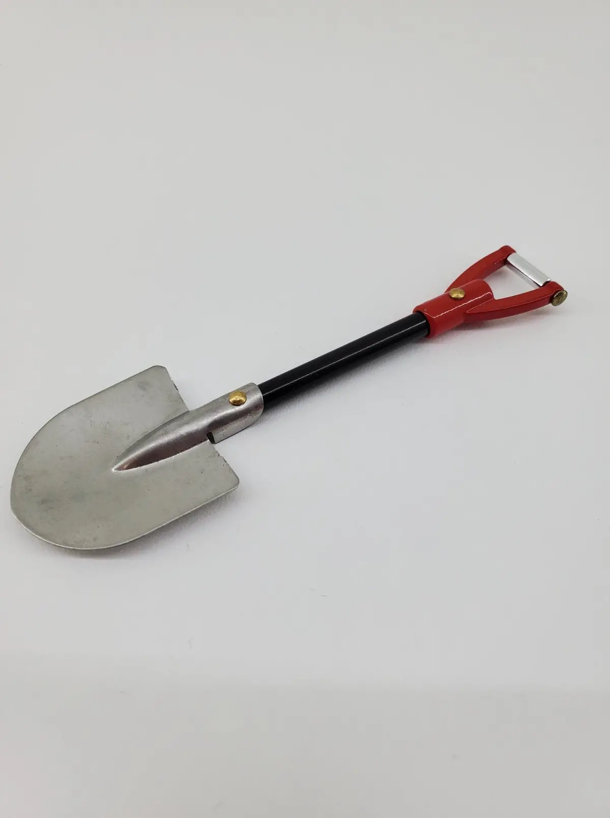 Zh-Acc-010 Aluminum Shovel 1
