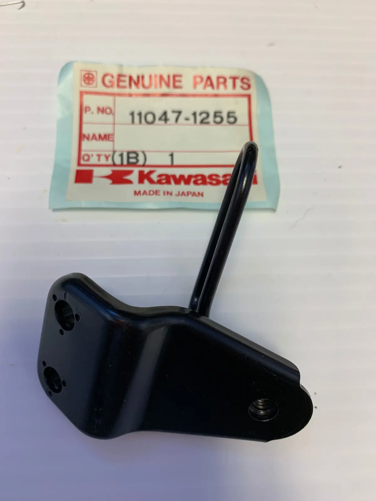 Zx-7R Right Fairing Bracket 1