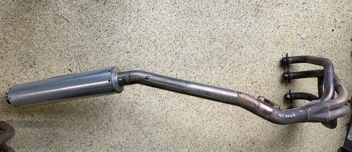 1995 Zx6e Muzzy Exhaust 1