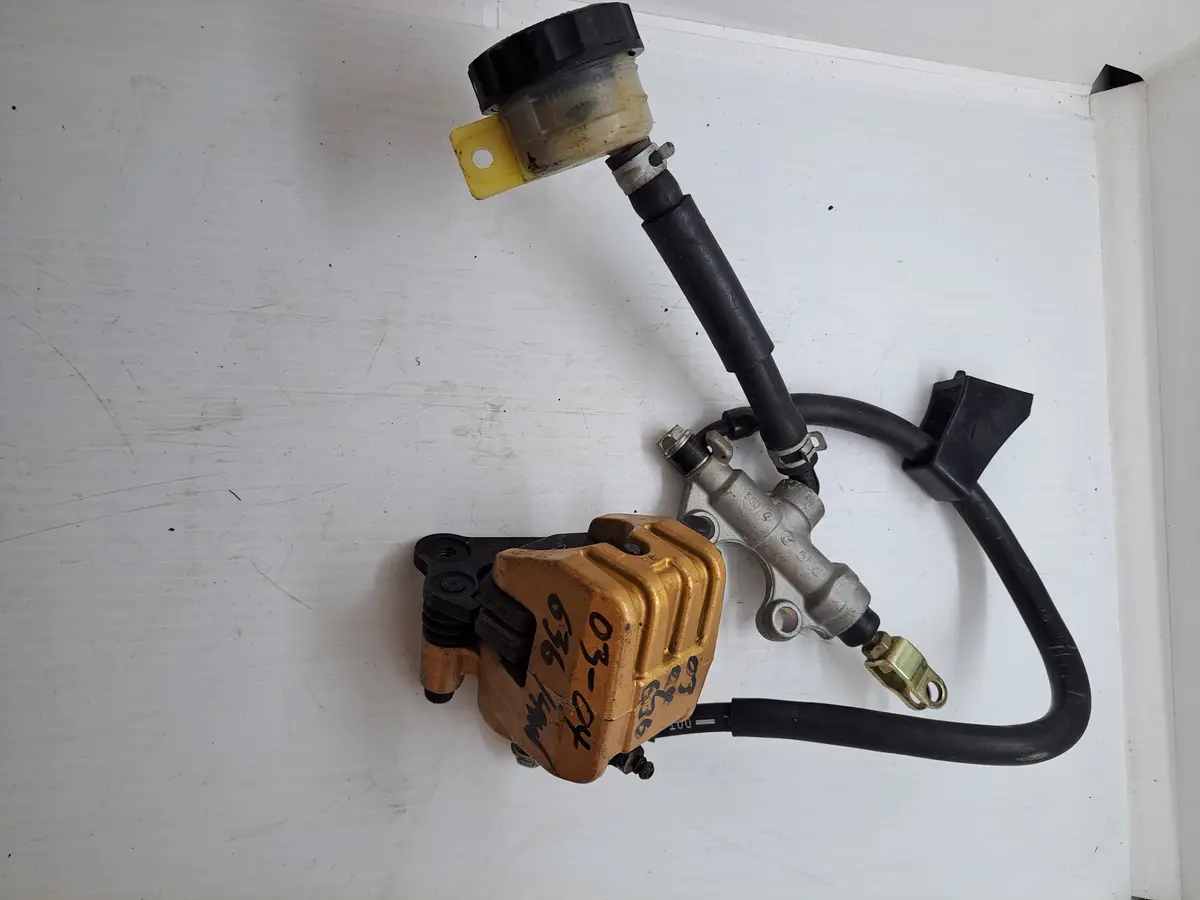 Zx6-R 636 Rear Brake Caliper And Master 1