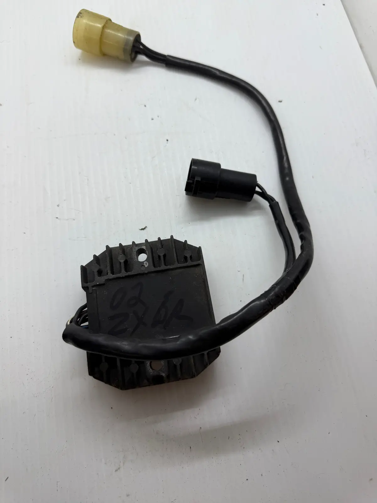 Zx-6R, Zzr600 Voltage Regulator Rectifier 1