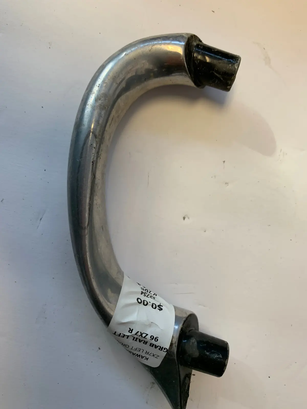 Zx-7R Left Grab Rail 1